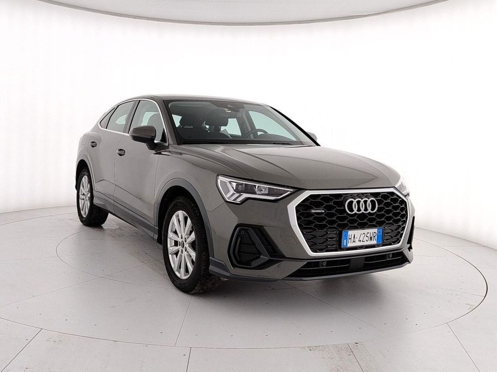 Image of Audi Q3