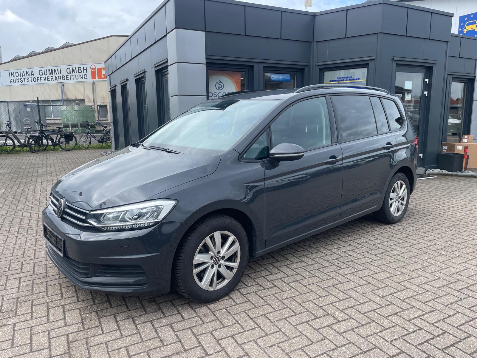 Volkswagen Touran AHK Massage ACC RFK Allwetter LED