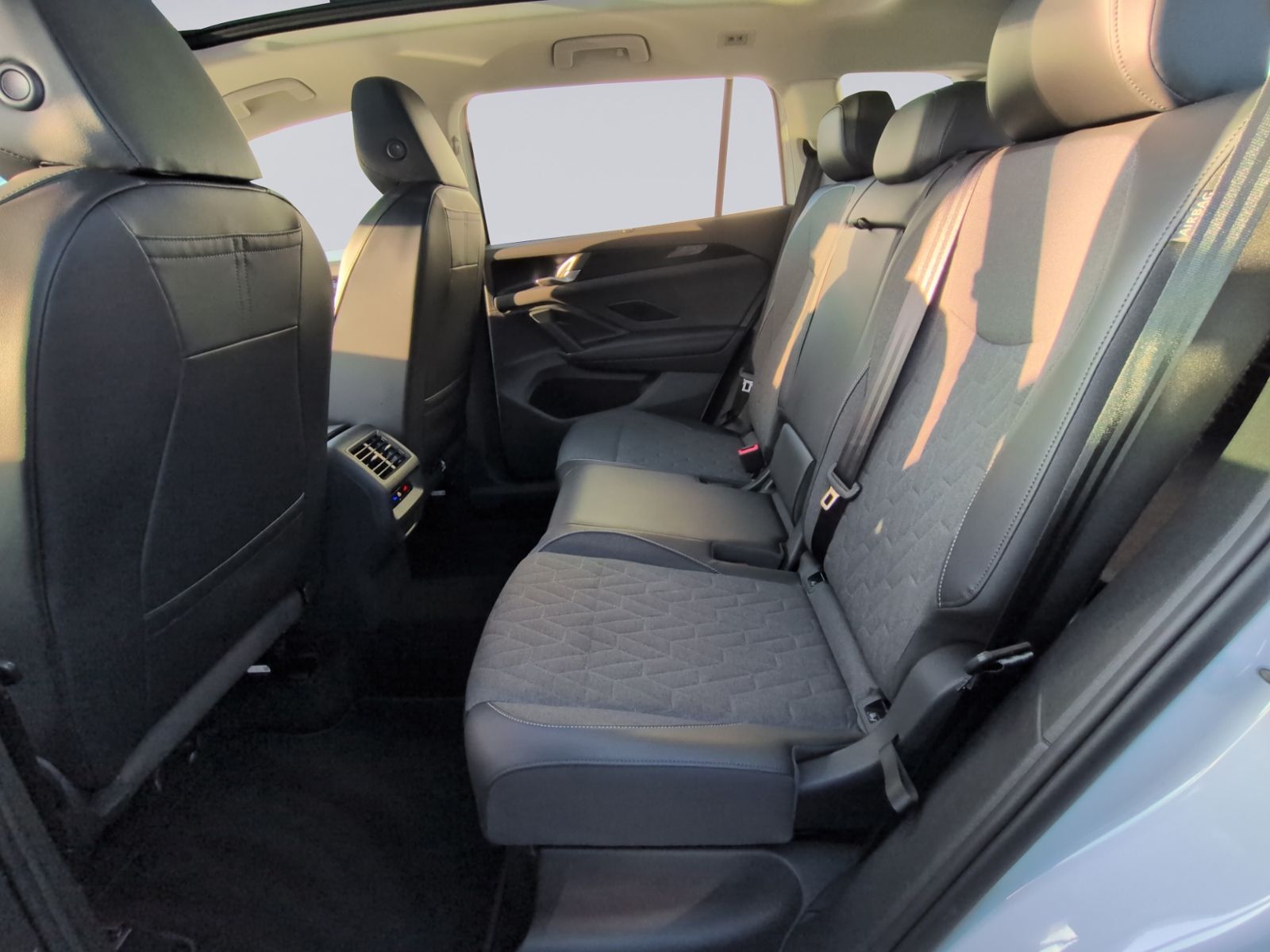 Tayron 2.0 TDI DSG Life PANO+KAMERA+AHK