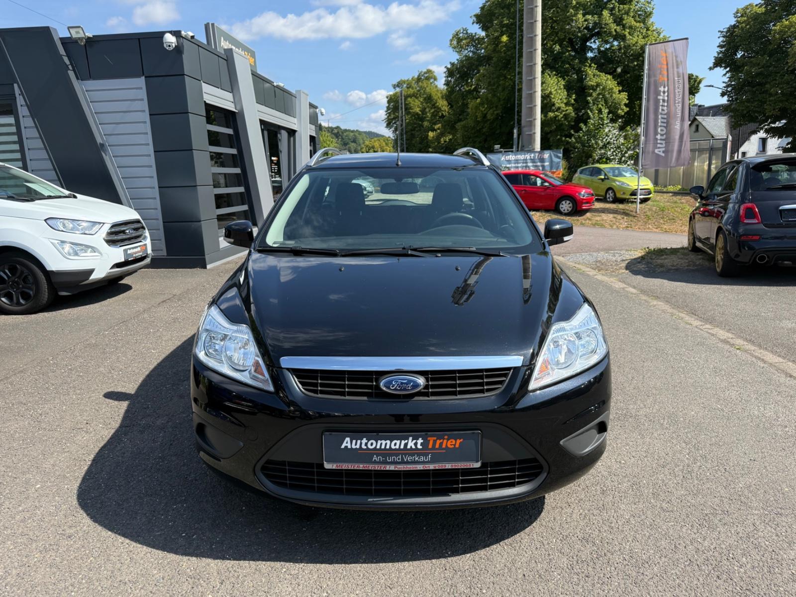 Ford Focus 2010 — photo 8