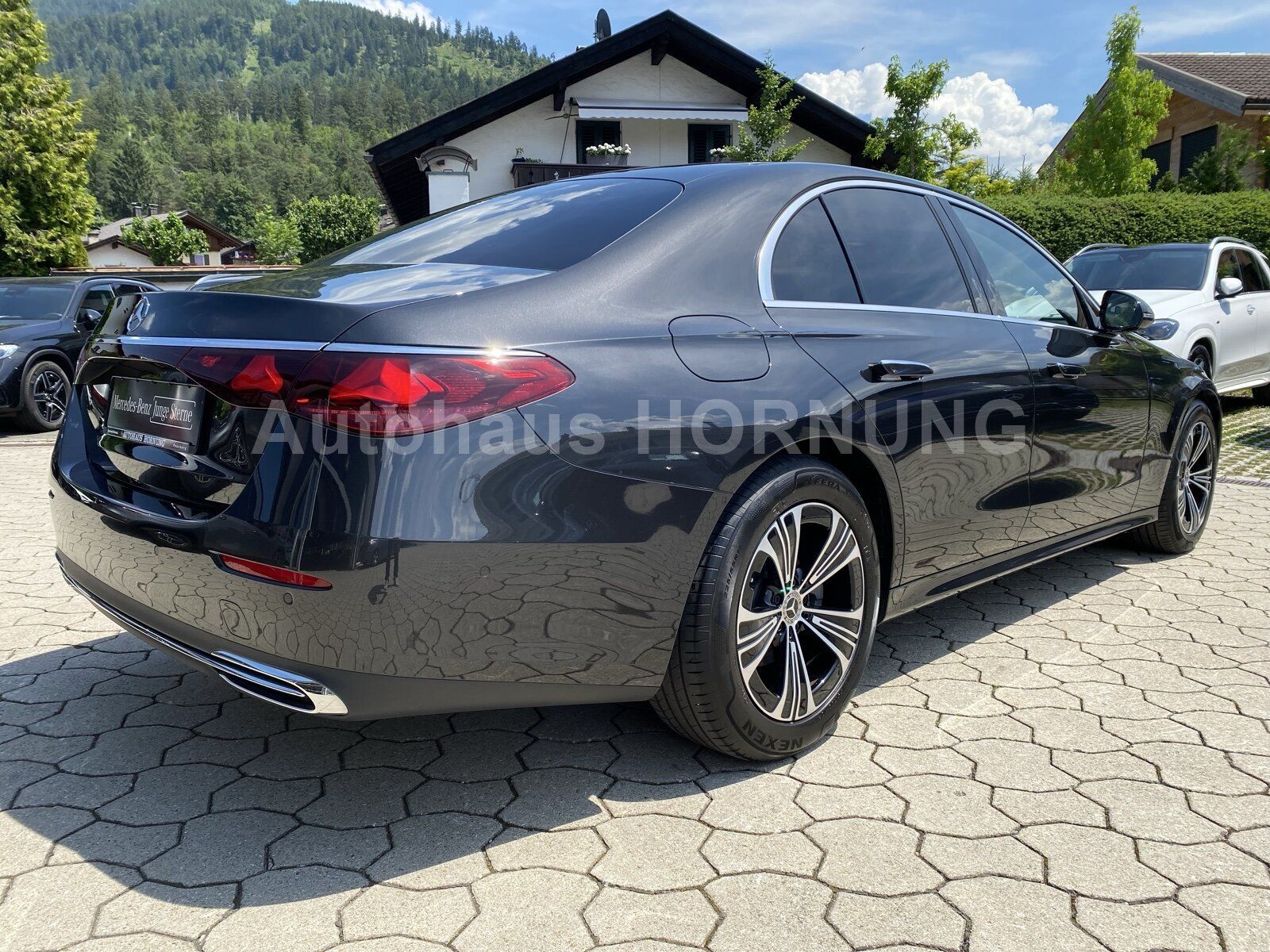 Mercedes-Benz E 220 d 4M Avantgarde Edit. DISTRONIC CARPLAY TW foto 4