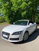 Audi TT-Roadster 2.0 TFSI S tronic - Scheckheft - Audi aus 2007: Cabrio