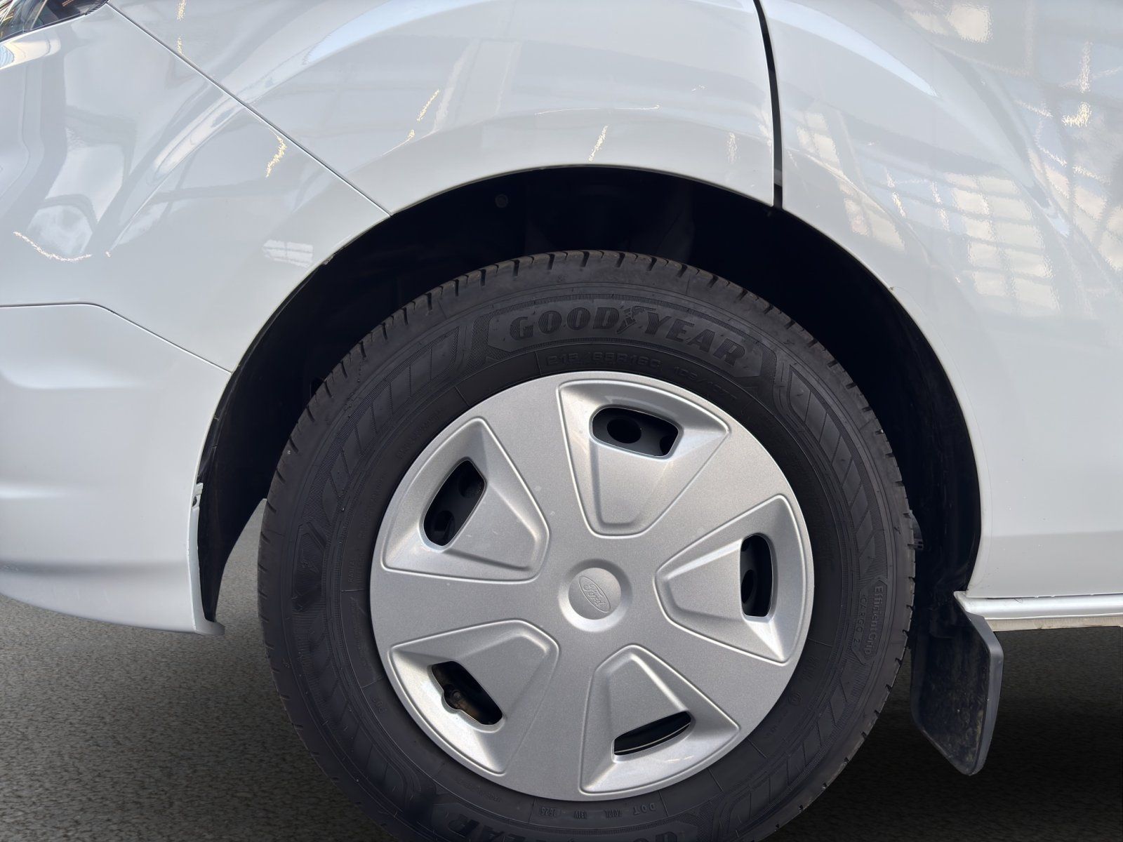 Fahrzeugabbildung Ford Transit Custom 300 L1 Trend