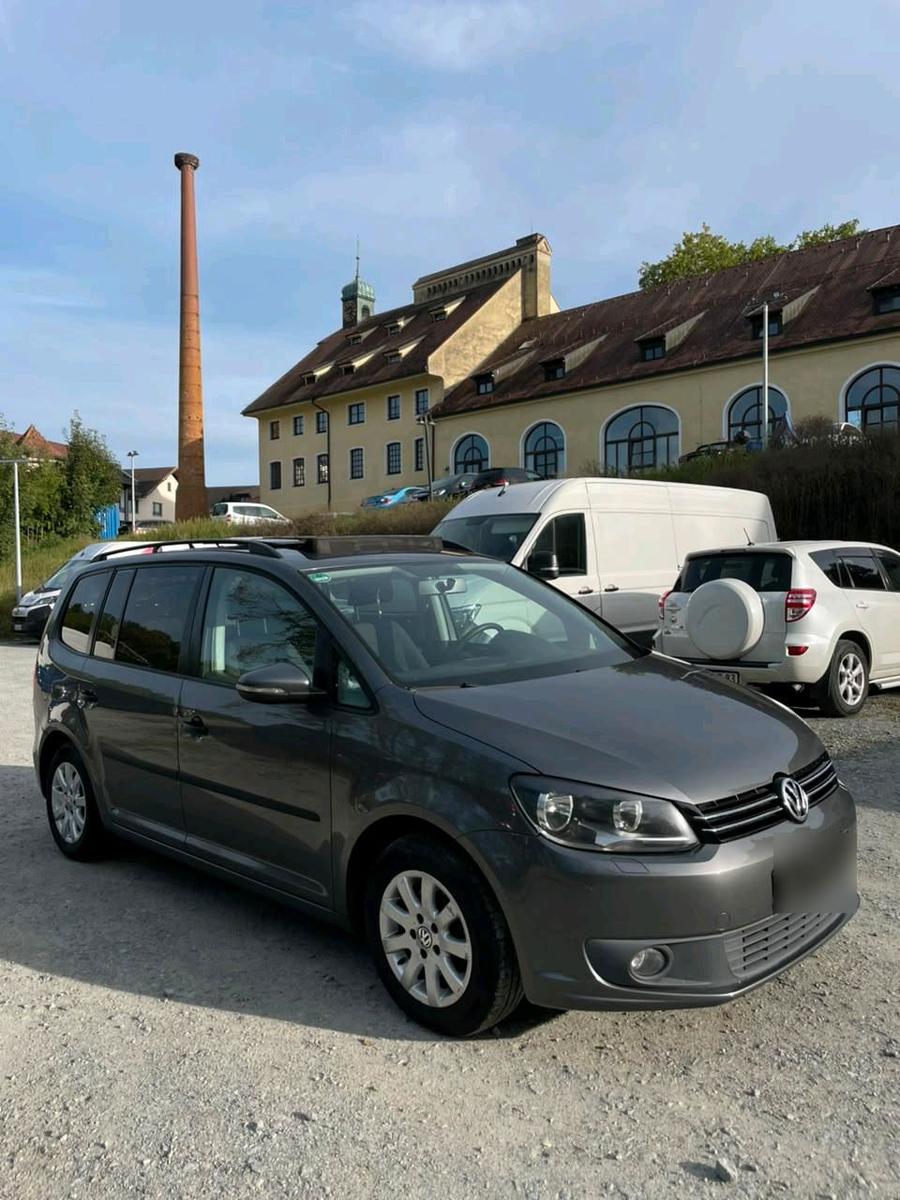 Volkswagen Touran, 2011