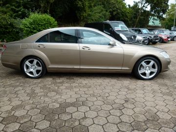 Mercedes S 320 - 4