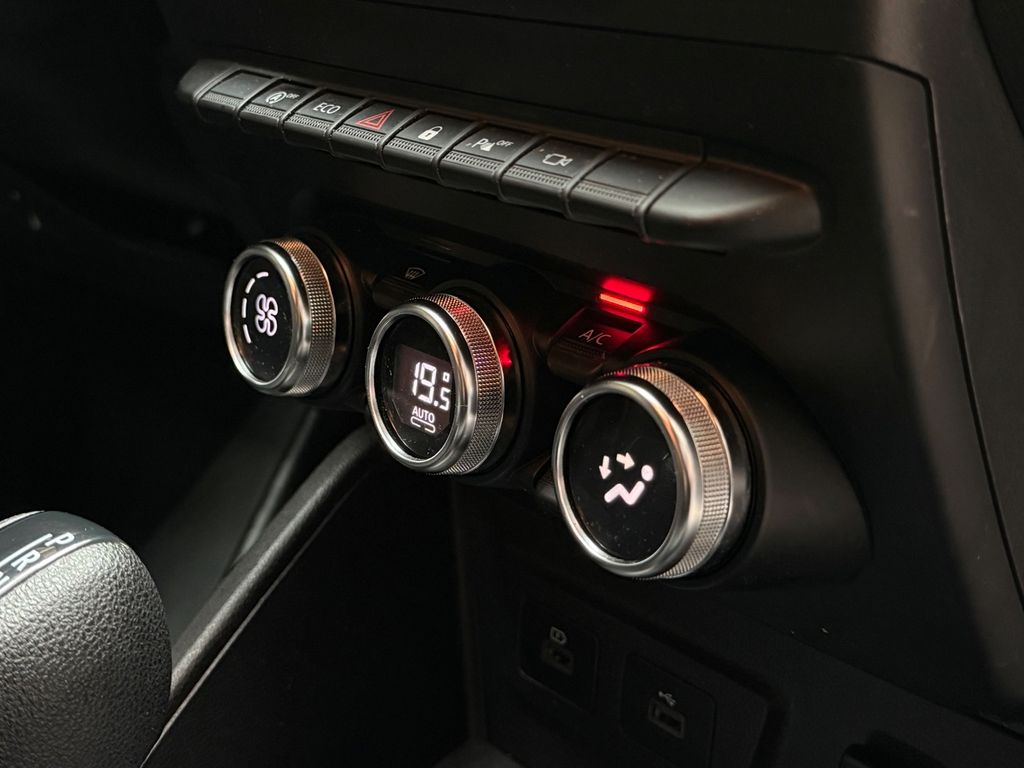 DACIA Duster II Extreme|Navi|Automatik|Kamera|SHZ|LED DACIA Duster II Extreme|Navi|Automatik|Kamera|SHZ|LED
