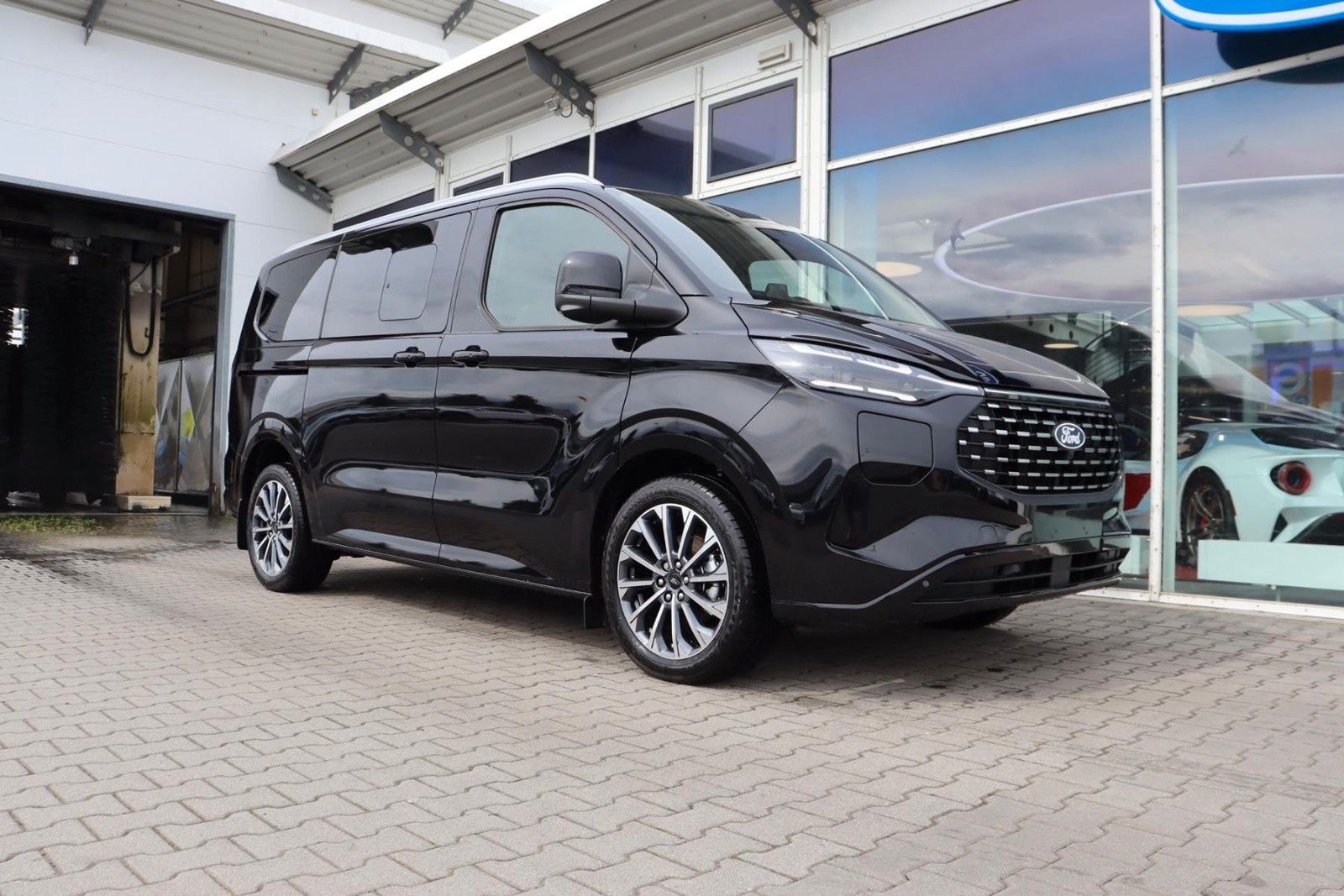 Ford Tourneo Custom Titanium X 2.5l PHEV B&O AHK