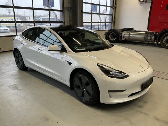 Tesla Model 3 Long Range Dual 75 kWh AWD DE - Lim4 Lon