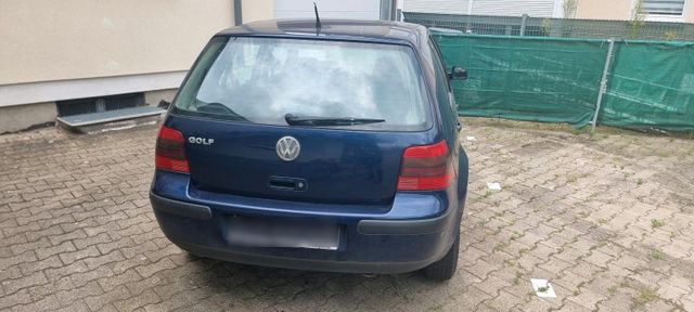 Volkswagen Auto Golf 4