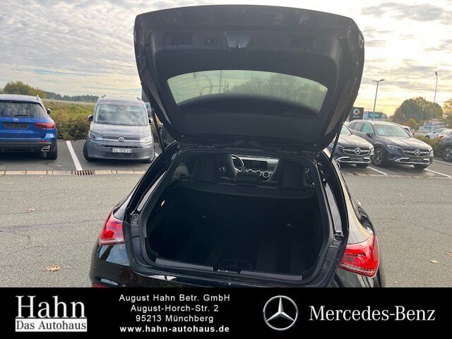 Fahrzeugabbildung Mercedes-Benz CLA 250 4M Shooting Brake AMG/NIGHT/LED/PANO/..