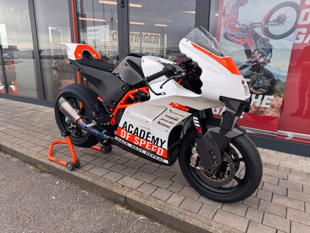 KTM RC 8C Modell 2023