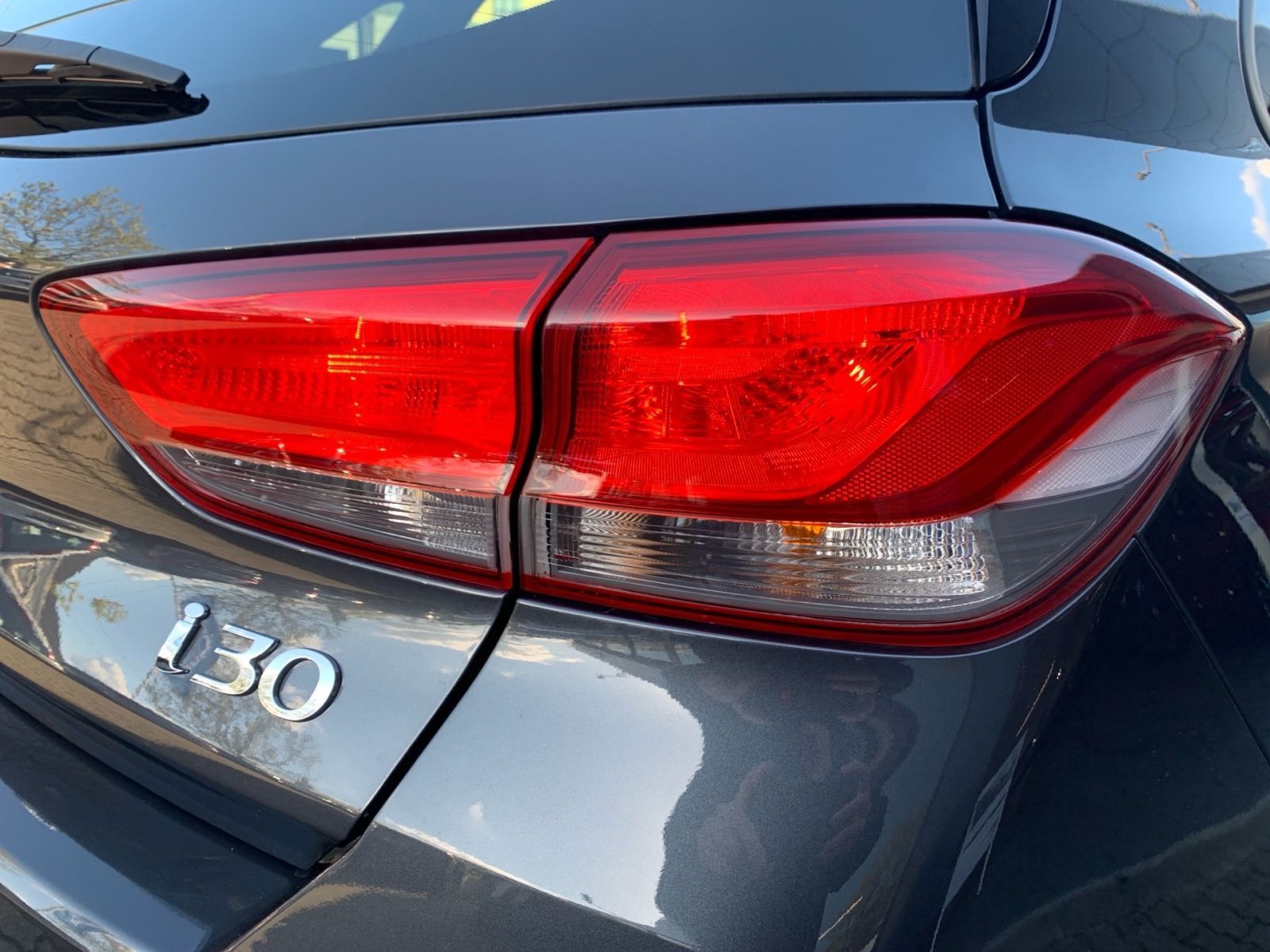 Fahrzeugabbildung Hyundai i30 1.0 T-GDI Edition 30 1Hd Kamera Sitzheizung