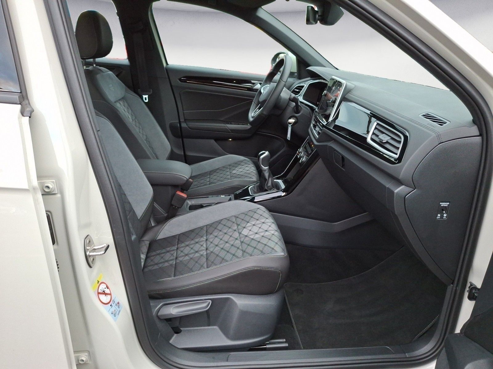 Volkswagen T-Roc - Bild 9