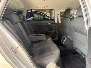 Volkswagen Golf - 9