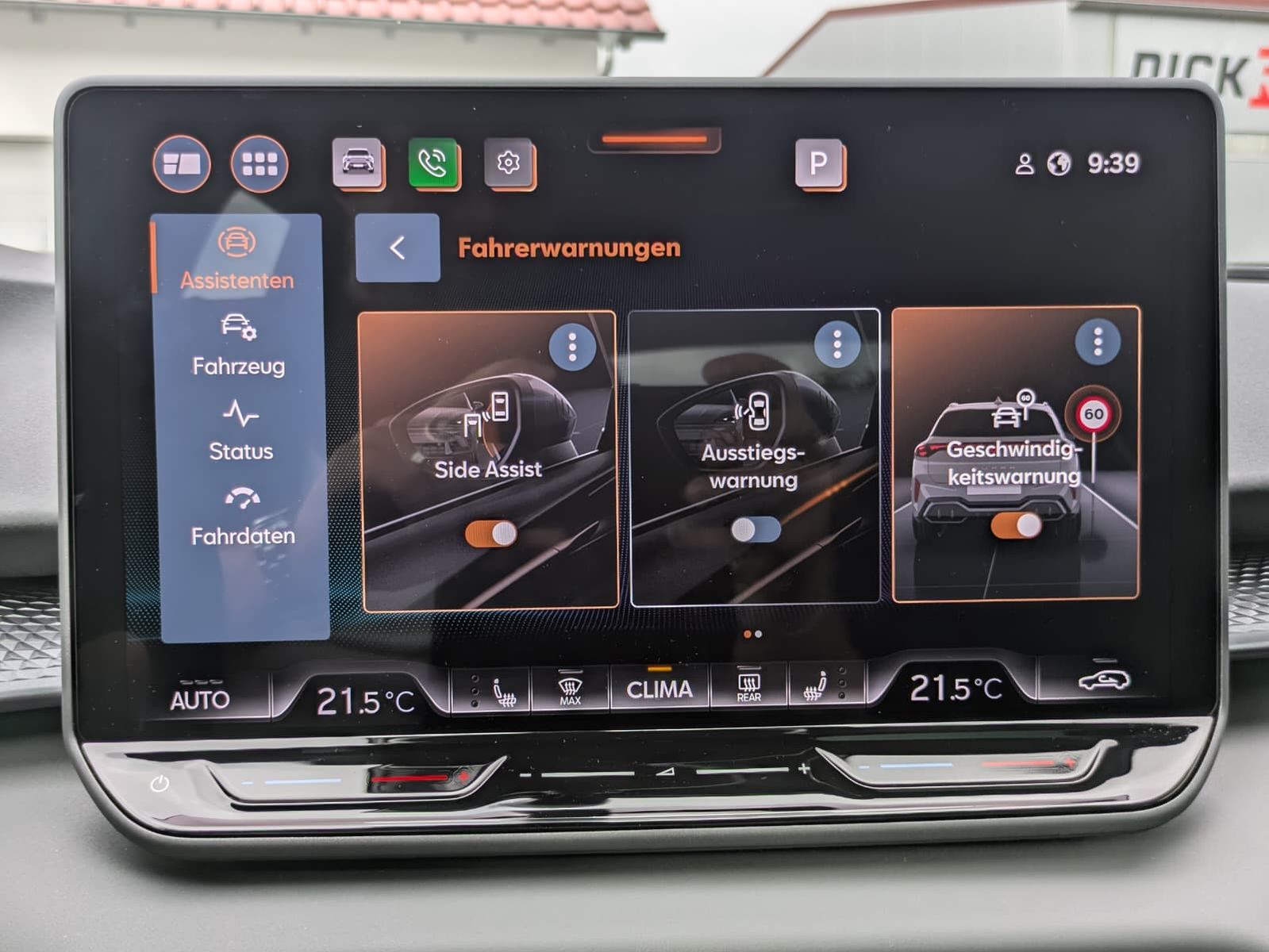 Fahrzeugabbildung CUPRA Terramar 2.0 TSI 4D VZ HUD*MATRIX*PANO*DCC*20"