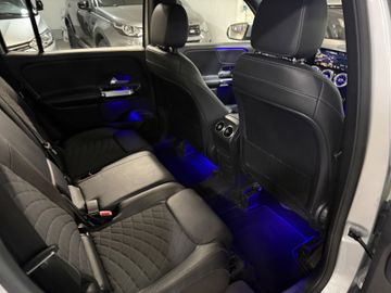 Mercedes GLB 180 - 12