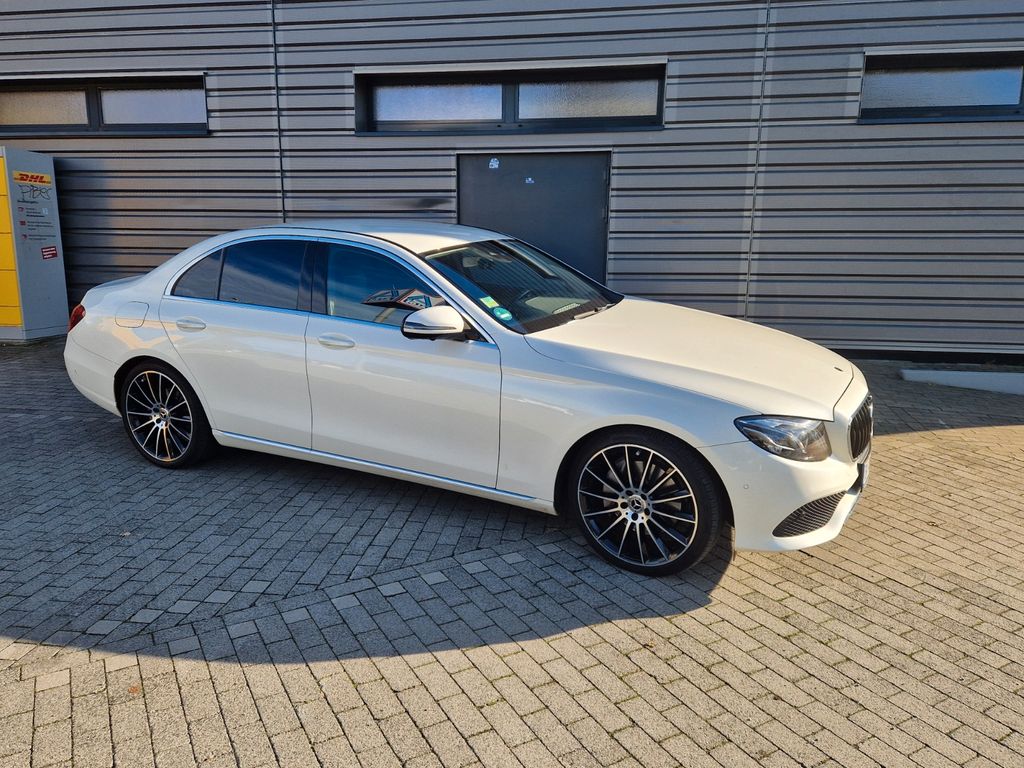 Image of Mercedes-Benz 300