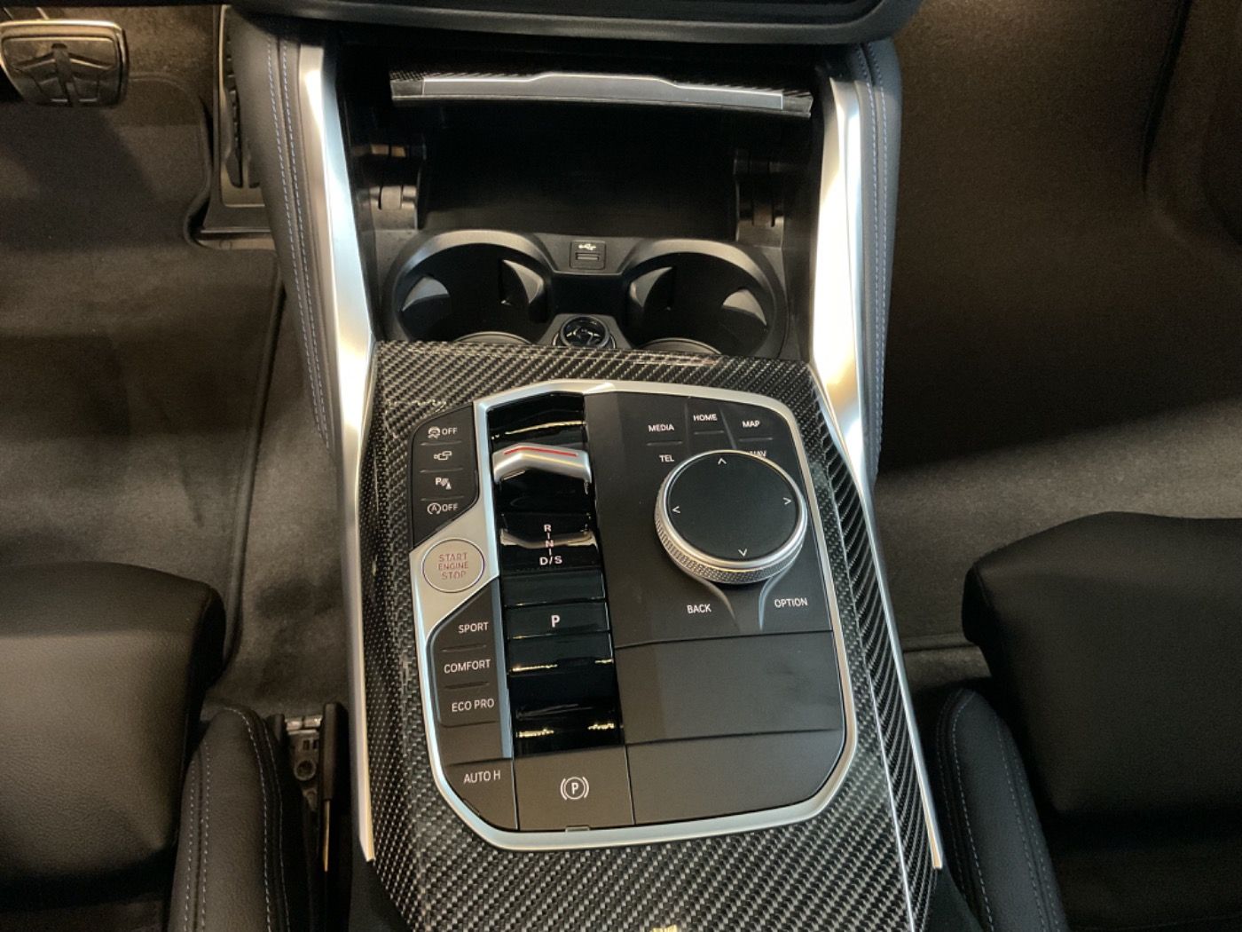 Fahrzeugabbildung BMW M240i xDrive Coupé M-Sport-Pro GSD/HK-HiFi/HUD