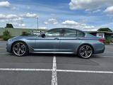 BMW M550d xDrive*HEAD-UP*Glasd.. - blaue BMW M550