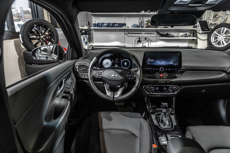 Fahrzeugabbildung Hyundai i30 Kombi 1.0T 100PS DCT ADVANTAGE Plus-Paket