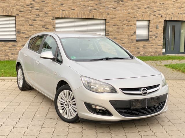 Opel Astra J 1.6 *1.Hand*Scheckheft*Unfallfrei*