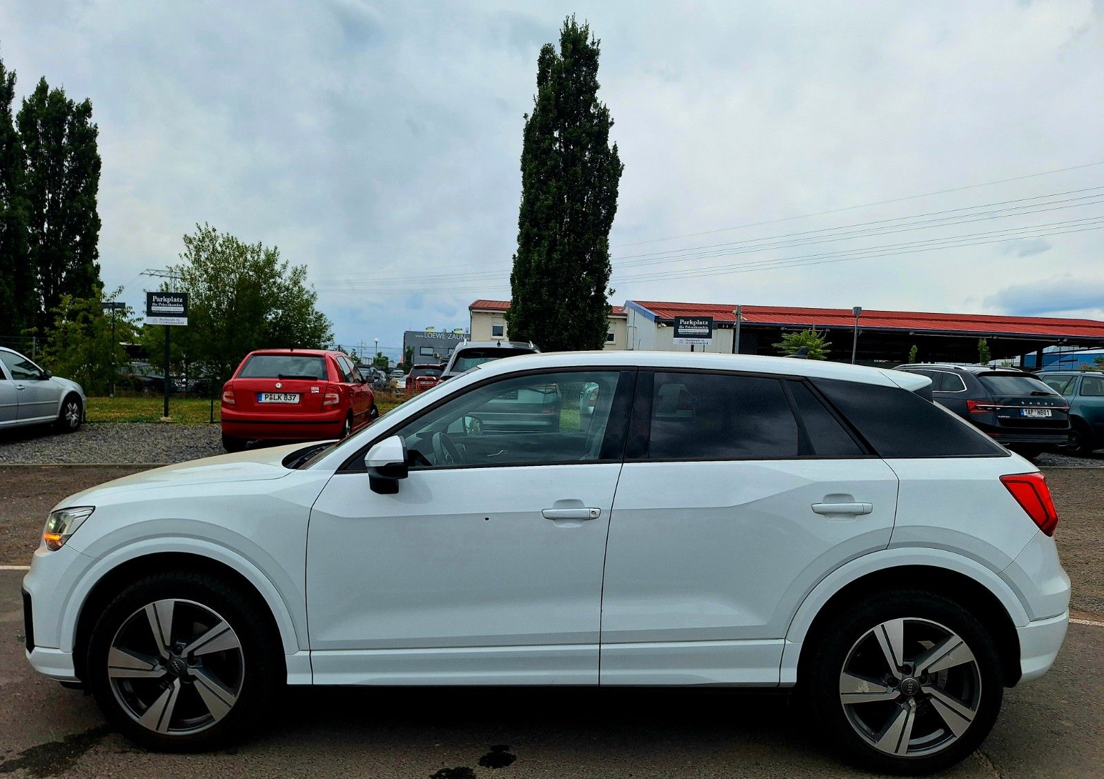 Audi Q2*1.6 TDI*Sport*Navi*LED*Leder*SHZ*PDC