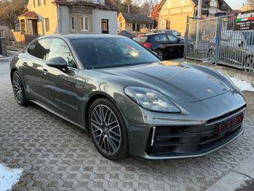 Porsche Panamera - 3