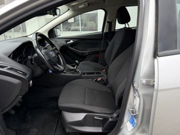 Ford Focus - 11