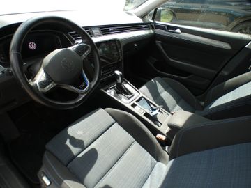 Volkswagen Passat Variant - 9