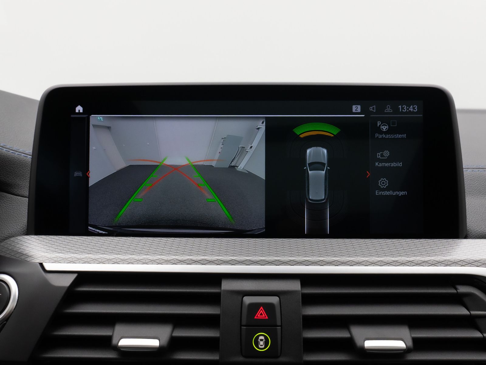 Fahrzeugabbildung BMW X3 xD30d M Sport Panorama Kamera HUD HiFi 19Zoll