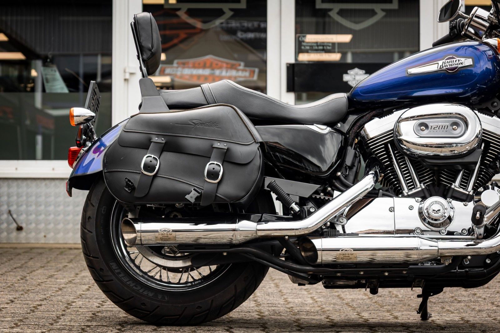 Fahrzeugabbildung Harley-Davidson Sportster XL1200C Custom - JEKILL&HYDE -