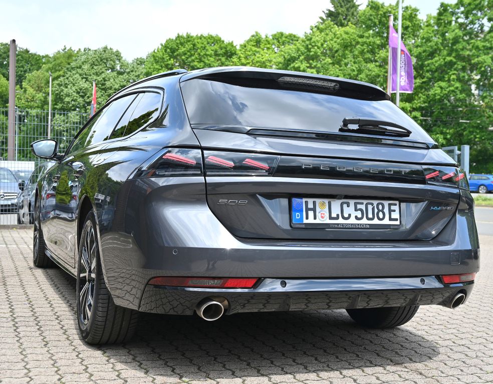 PEUGEOT 508 SW Hybrid 225 LEDER NAVI AHK LED Cam CarPlay PEUGEOT 508 SW Hybrid 225 LEDER NAVI AHK LED Cam CarPlay