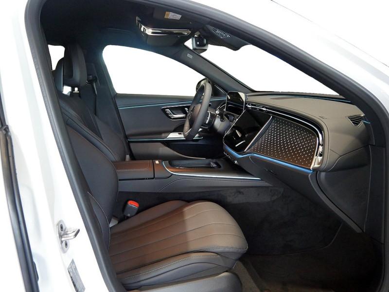 Mercedes-Benz E 220 d Limousine AMG NIGHT MEMO 360 DISTR SPUR
