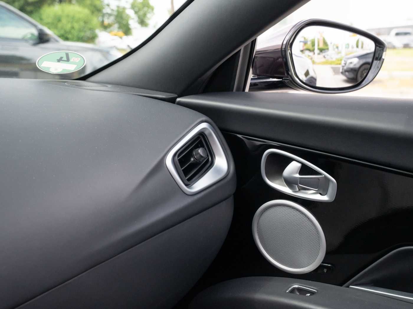 Aston Martin DB11 V8 Volante Q Sonderlackierung foto 13