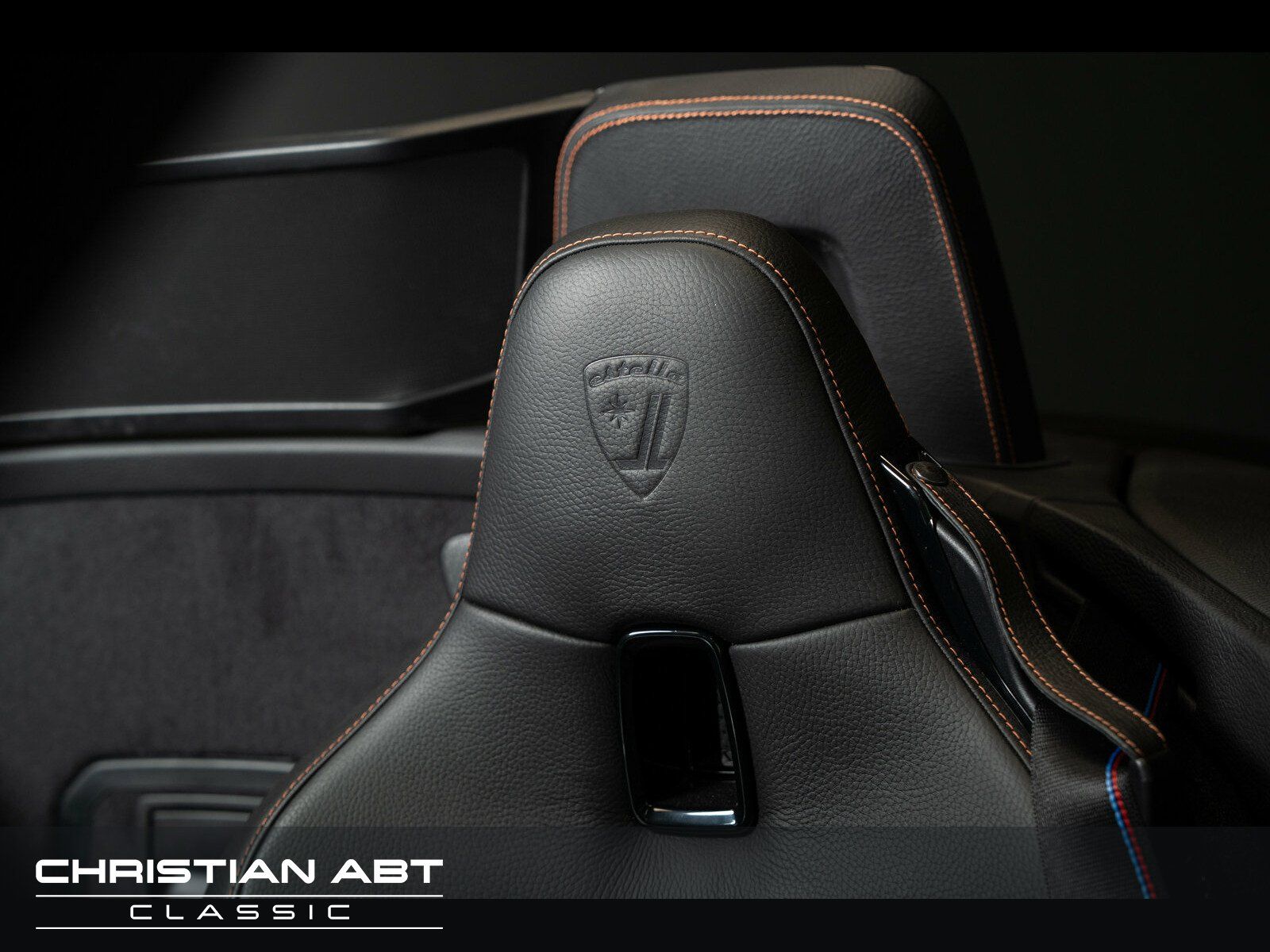 Fahrzeugabbildung BMW Estella Tender 5.7 Carbon-Kit * 1 of 1 * M40i