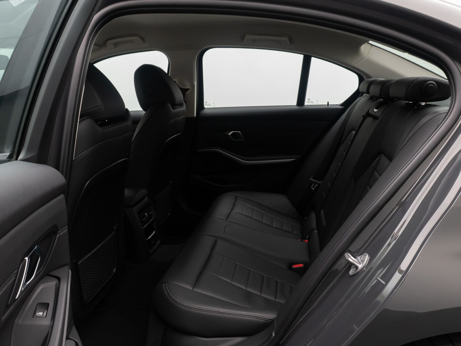 Fahrzeugabbildung BMW 330i xD Komfort DAB HiFi Leder M Sport 19Zoll