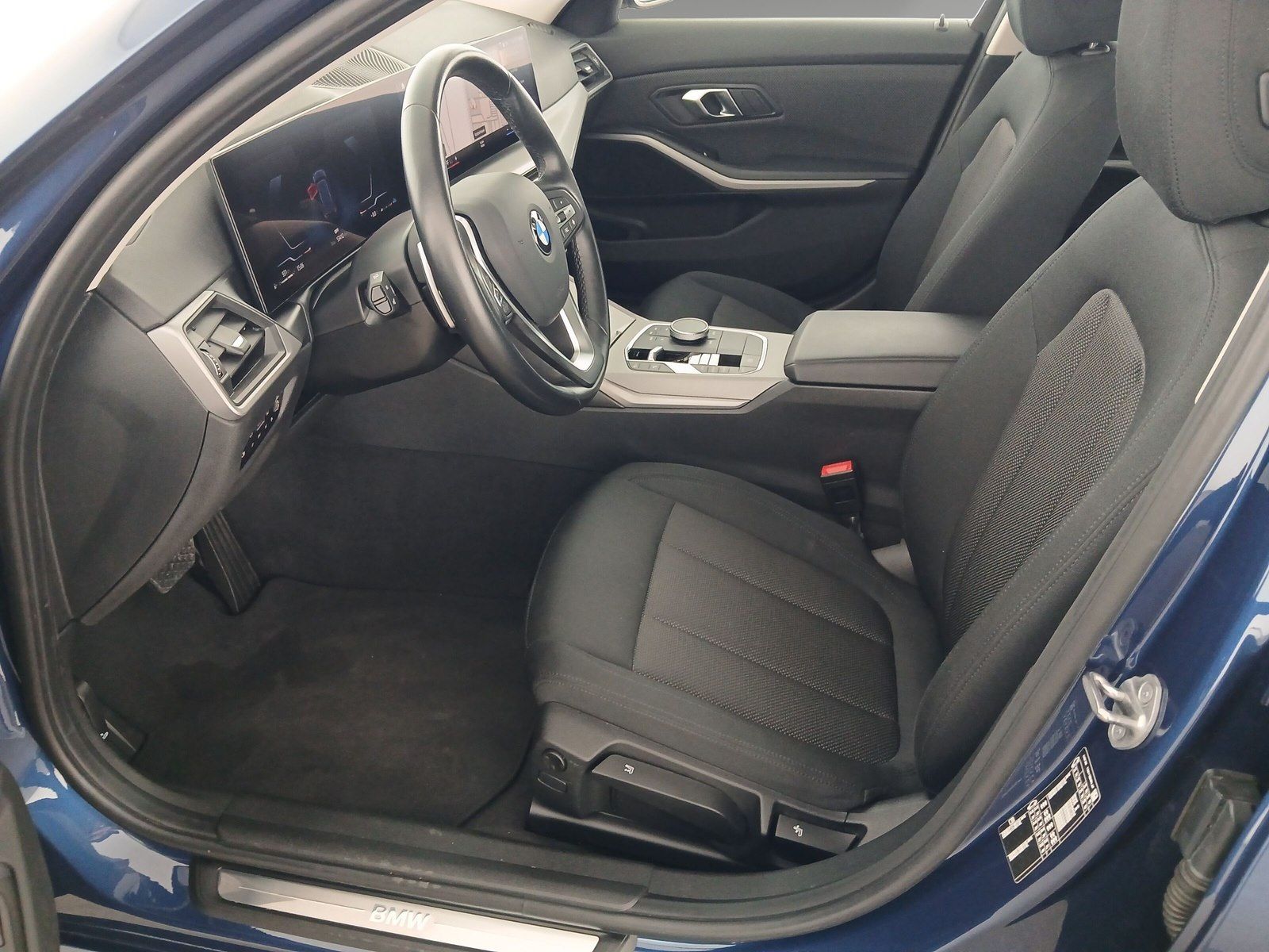 BMW 318d Touring LiveCockpitProf PDC Driv.Assist foto 7