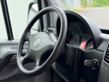 Volkswagen Crafter - 2