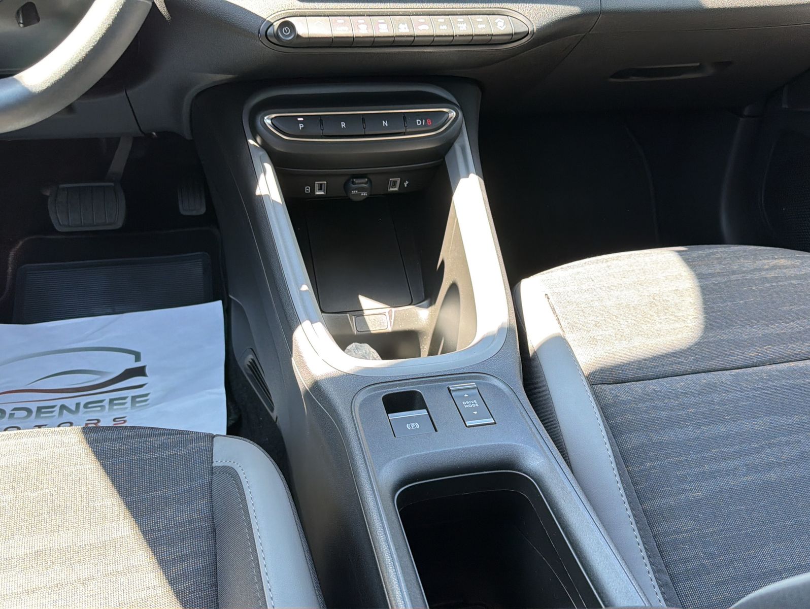 Fahrzeugabbildung Jeep Avenger Longitude Electric Automatik