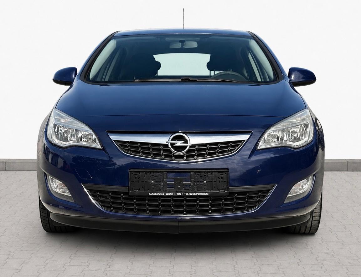 Opel Astra J Lim. 5-trg. Design Edition*Klima*Alu*ZV