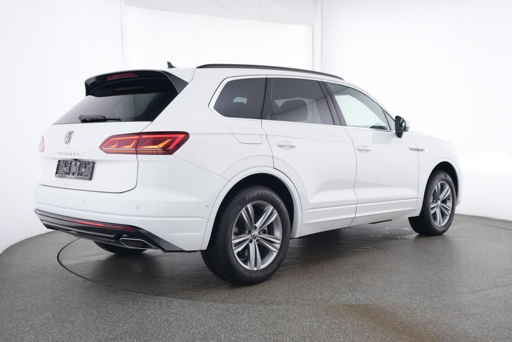 Volkswagen Touareg R-Line 4M 3.0 TDI AHK*PANO*MASSAGE*LUFT