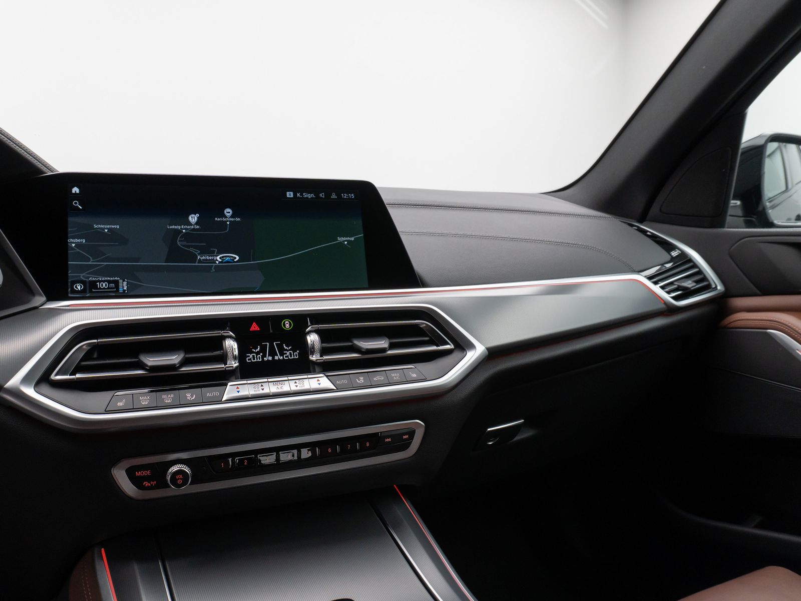 Fahrzeugabbildung BMW X5 xD45e M Sport Kamera Laser HUD DAB HiFi ACC