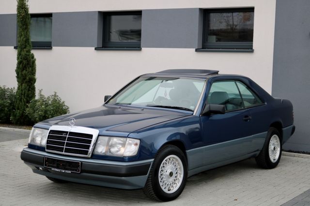 Mercedes-Benz CE 230 Coupe Oldtimer/Schiebe-dach/Anhäng