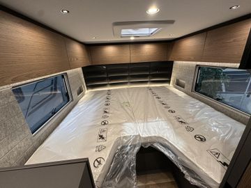 Niesmann + Bischoff Arto 78 