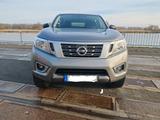 Nissan Navara NP300 Pickup D231  - graue Nissan Navara