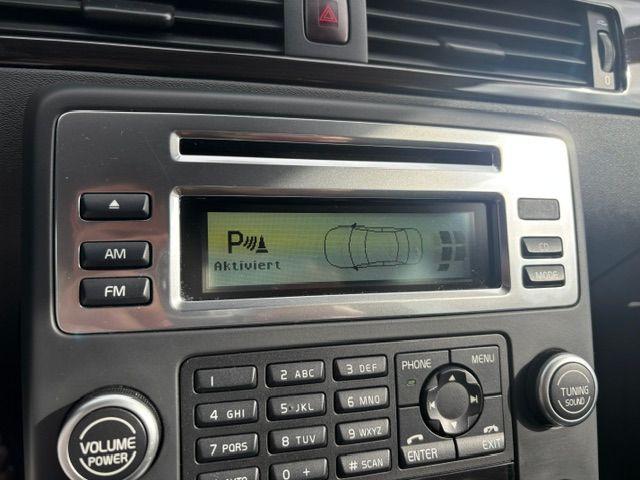 Volvo V70 2010 — photo 21