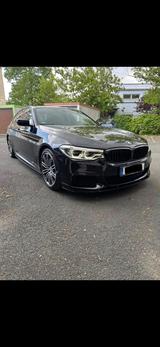 BMW M550i xDrive/ Keyless/360*/Navi/ Leder/HUD. - schwarze BMW 550