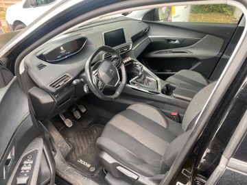 Peugeot 3008 - 8