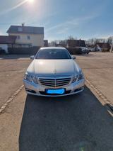 Mercedes-Benz E 350 CDI BlueEFFICIENCY ELEGANCE ELEGANCE - Mercedes-Benz E 350 mit Diesel-Antrieb: Stoff