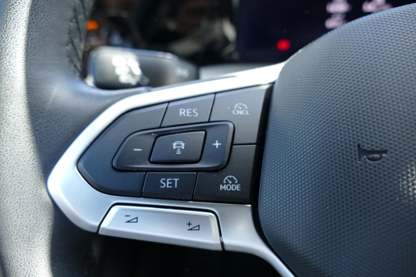 Volkswagen Golf VIII Variant 1.5 TSI Life LED ACC Tempomat, миниатюра 9
